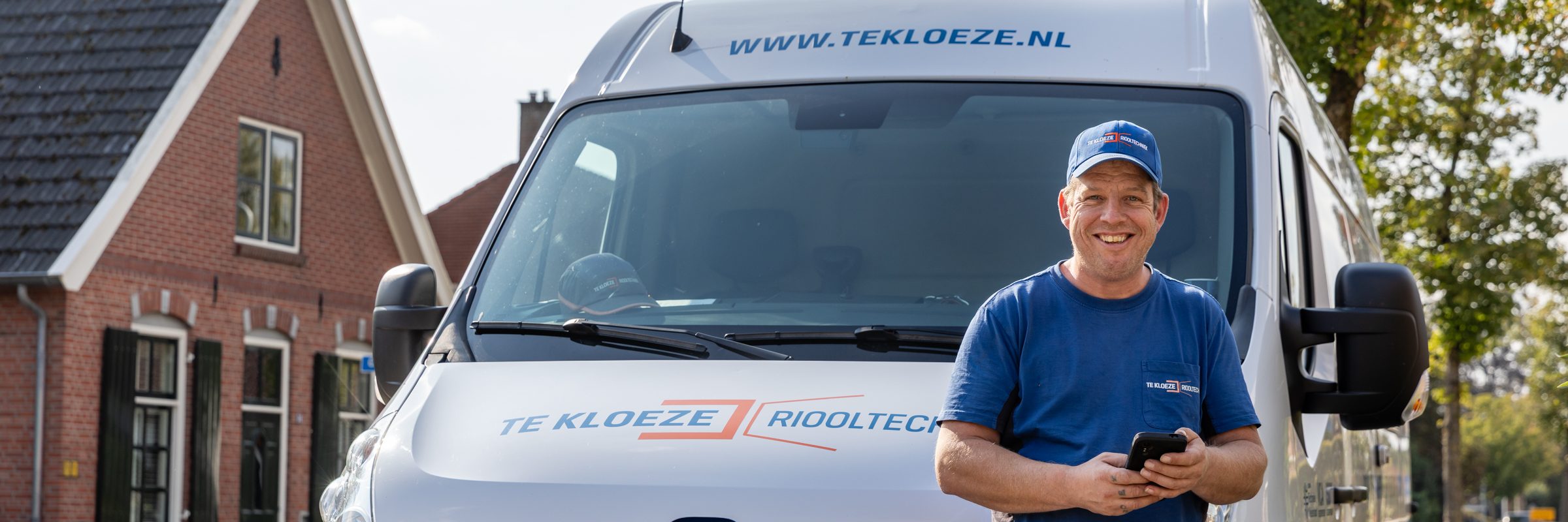 te kloeze rioloog met bus