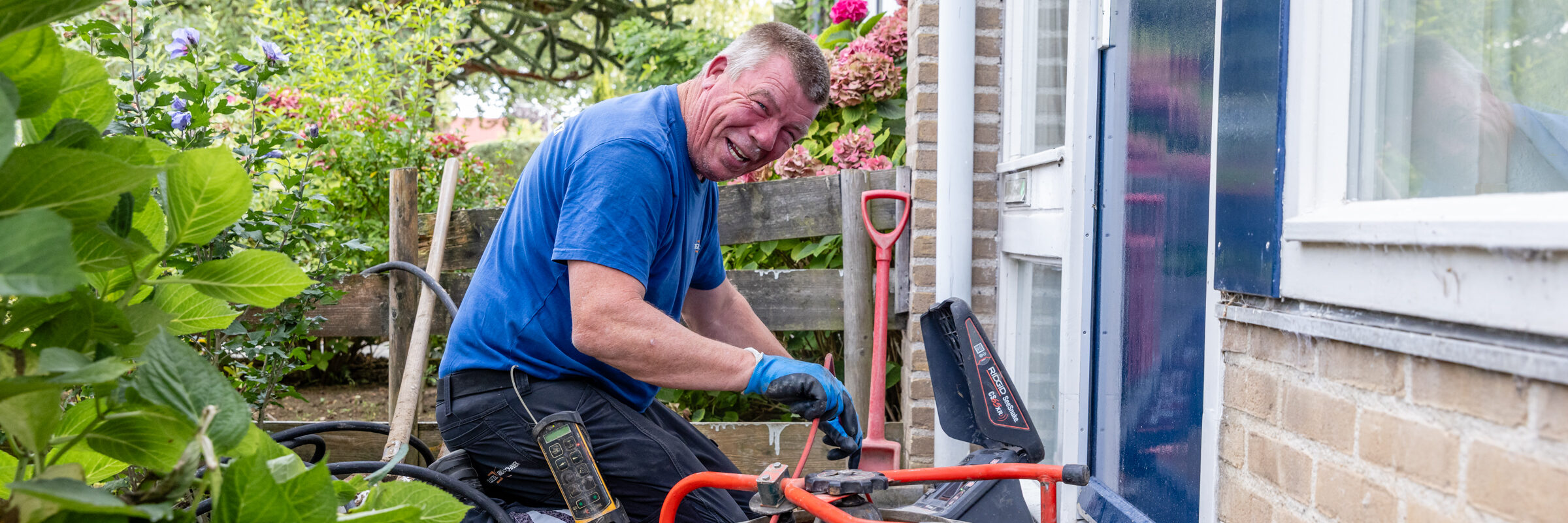 ZULLEN WE ZORGEN DAT ALLES <strong>WEER LEKKER DOORLOOPT</strong>? bij Te Kloeze Riooltechniek