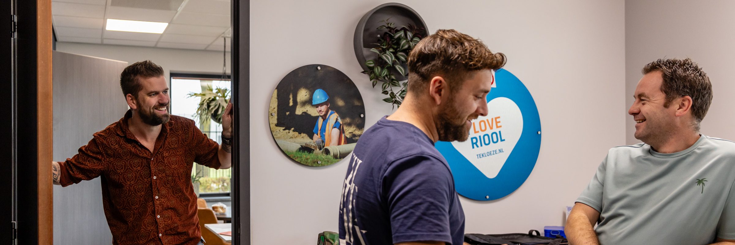 WE ZORGEN <strong>SAMEN</strong> DAT HET <strong>ALTIJD</strong> DOORLOOPT bij Te Kloeze Riooltechniek